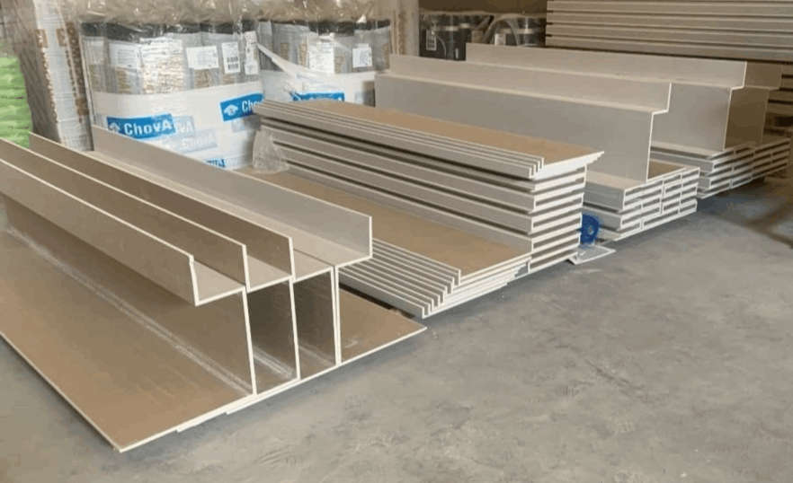 SOMOS FABRICANTES LÍDERES DE PREFORMADOS CON PLACA DE YESO